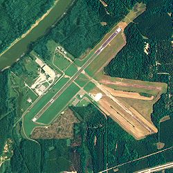 Demopolis Municipal Airport.jpg